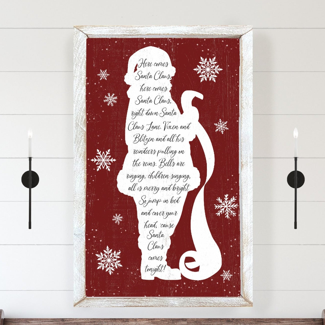 Here Comes Santa Farmhouse Christmas Sign - Mulberry Market Designs