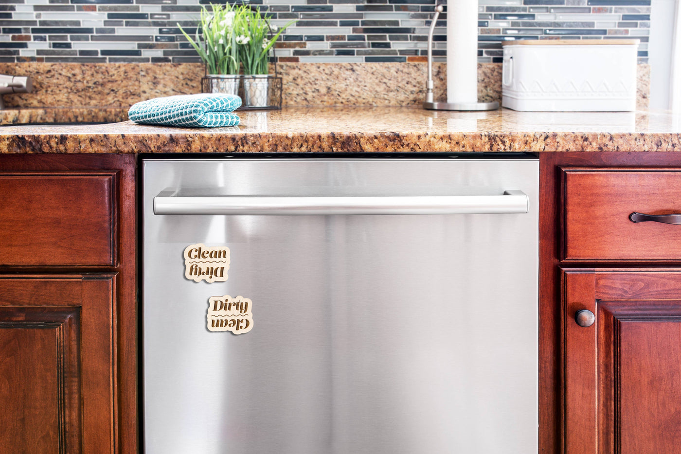 Clean/Dirty Dishwasher Magnet - Mulberry Market Designs