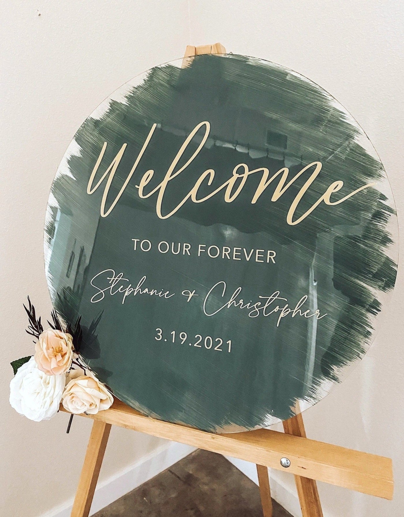 Round Acrylic Wedding Welcome Sign - Mulberry Market Designs